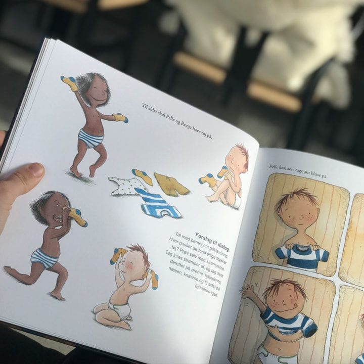 Sådan tager Ronja og Pelle tøj pli den store snakke snakke bog.