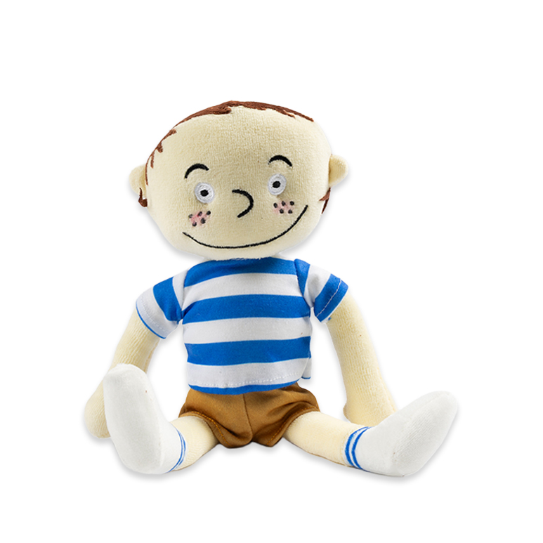 Pelle fra bøgerne med Pelle og Ronja. Han er en bamse-dukke, tilladt for børn i alle aldre.